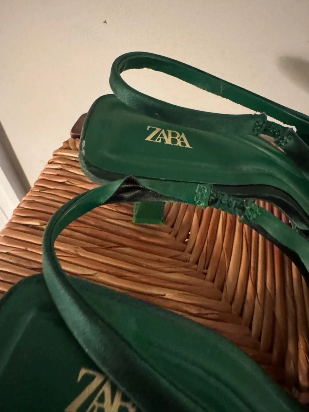 Zara Emerald Green Satin Slingback Heels with Crystal Bow size 38 - Picture 5 of 8